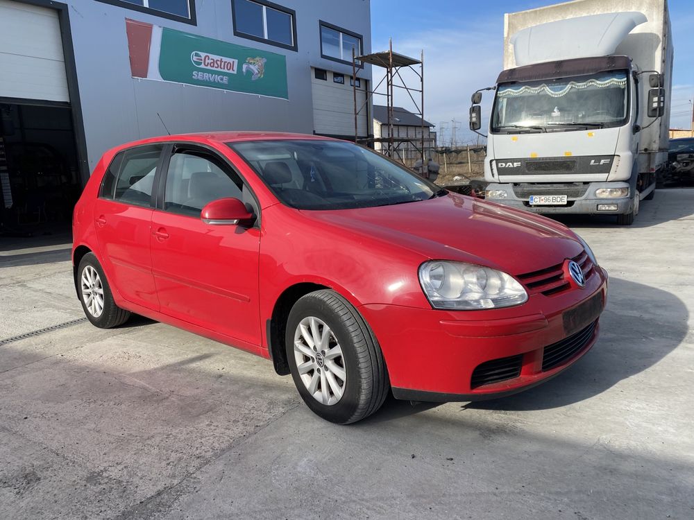 Dezmembrez Vw golf 5 1.9 TDI BXE 2008