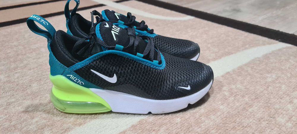 Маратонки Nike Air max 270