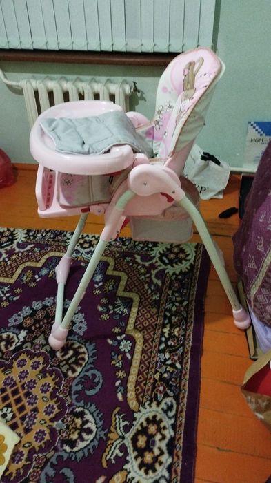 Детский стульчик для кормления