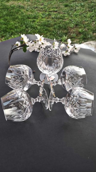 Комплект от 5 масивни кристални чаши за коняк