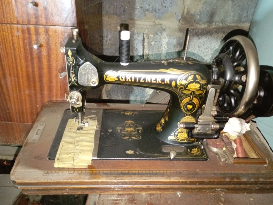 Продам старинные швейные машинки