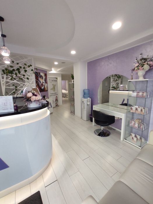 Se vinde afacere cu portofoliu de clienti.Salon de cosmetica .