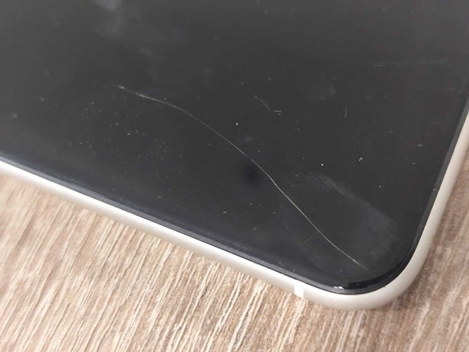 Мобилен телефон  iPhone 11 64gb