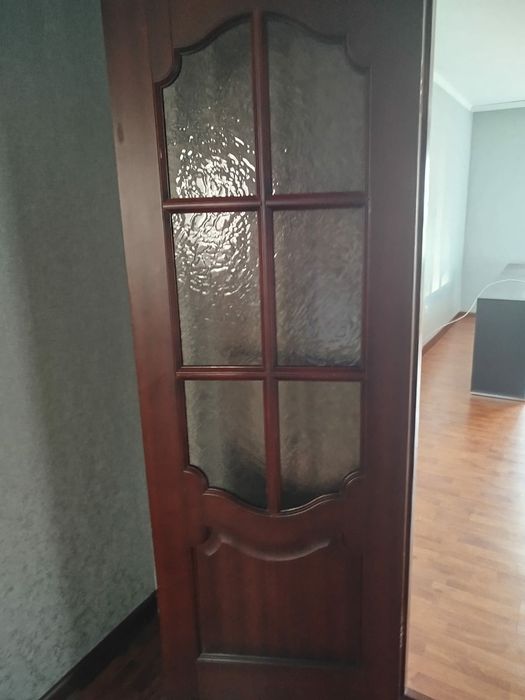 Дверь межкомнатные б/у