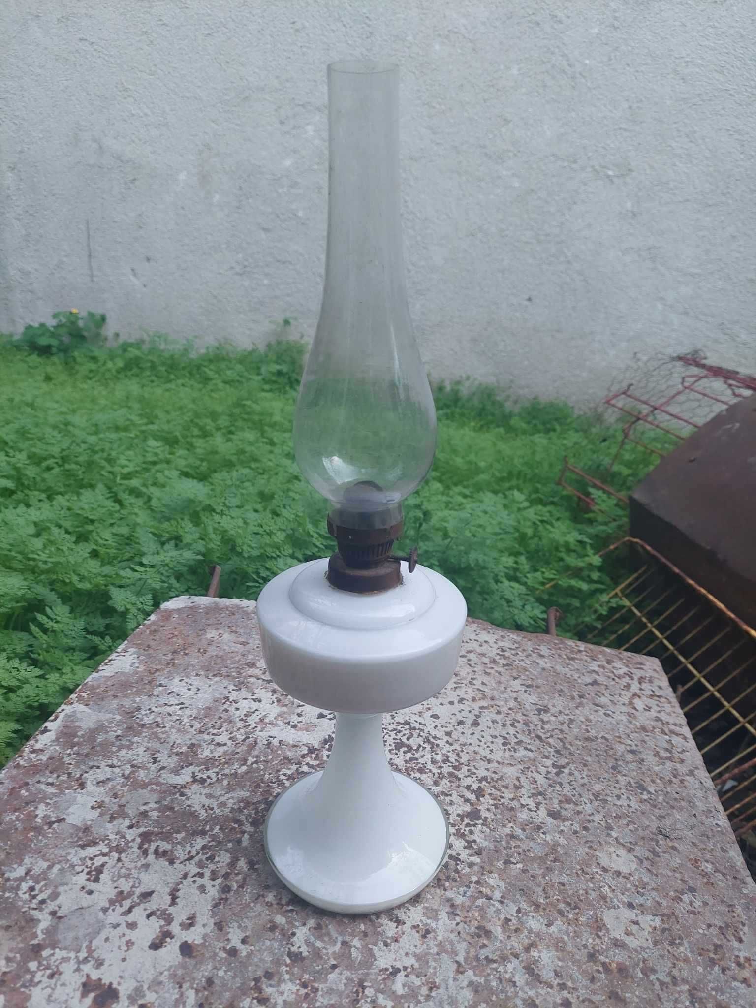 Felinar gaz lampant,lampa sticla opalina traditional petrol lampant