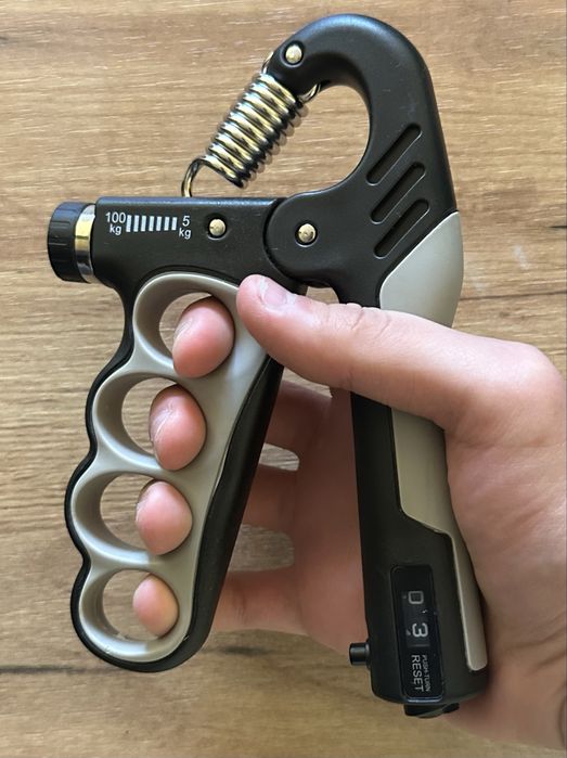 Тренажор за сила на захвата 5-100 кг с механично броенe