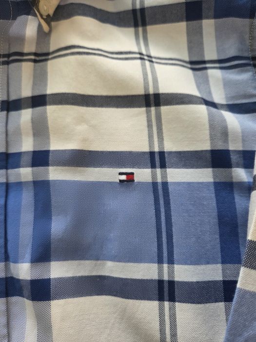 Cămașă hilfiger,  marimea L, preț 120 roni