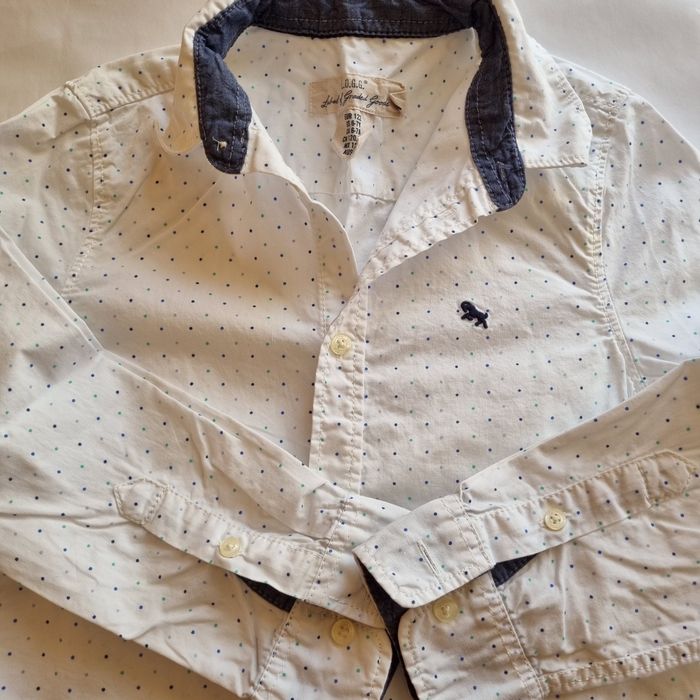 Детска бяла риза H&M и син панталон  Esprit, размер 122 см.