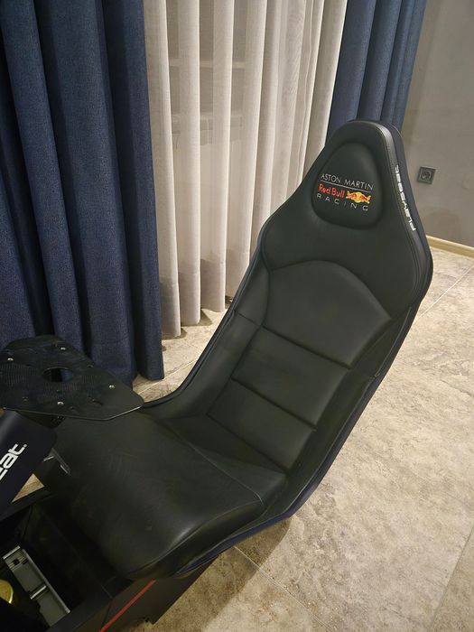 Седалка за симулатор Red Bull