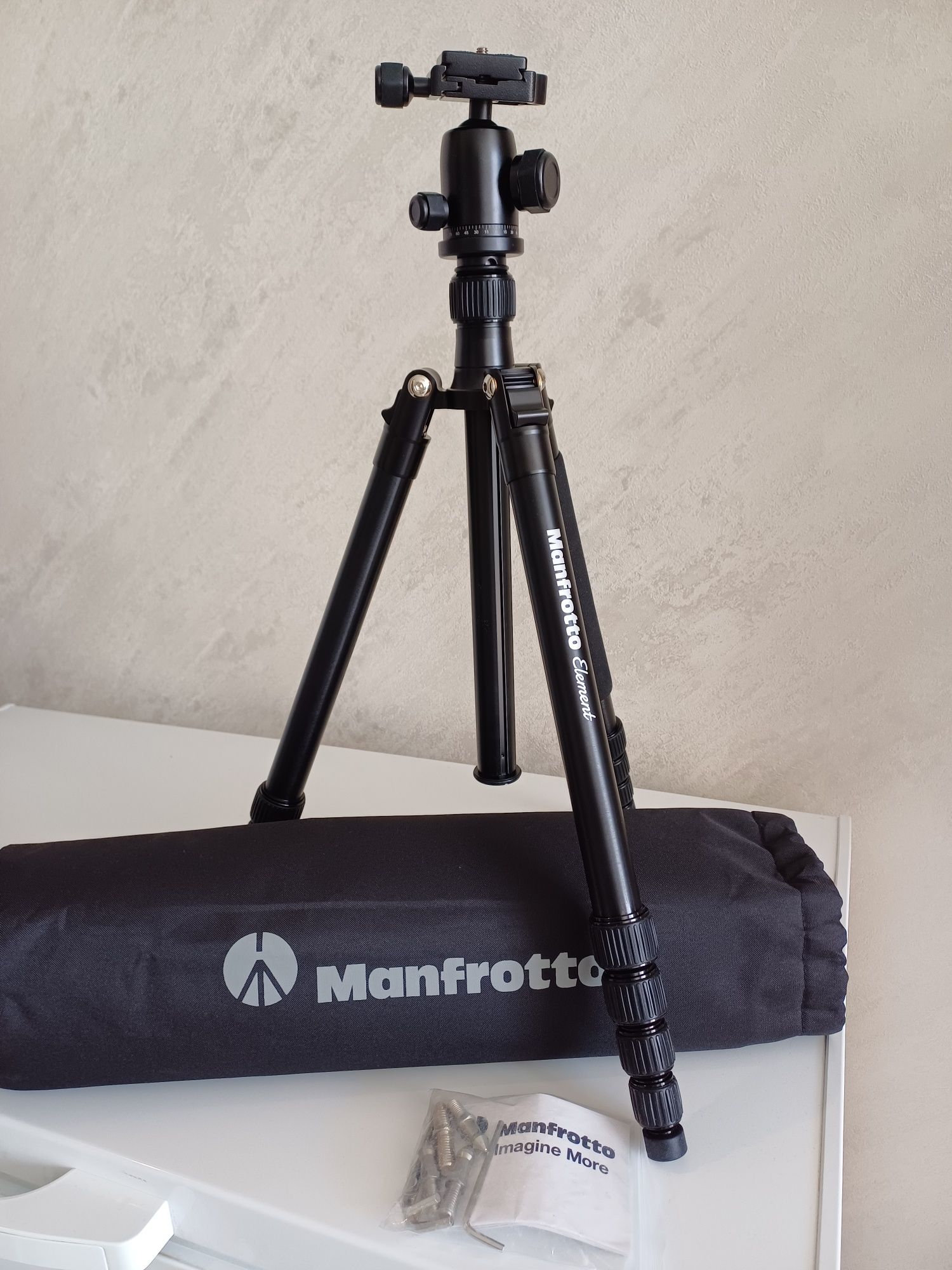 Штатив  Manfrotto