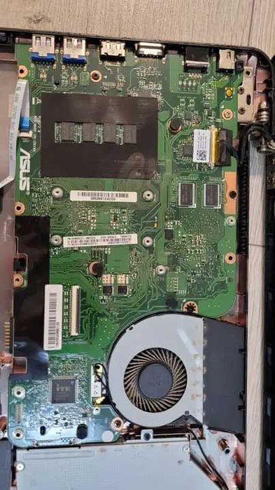 Sistem racire cooler laptop Asus R556L