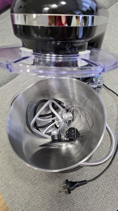 Malaxor / Mixer Biovita cu bol de 6L din inox, putere 1500W, Negru