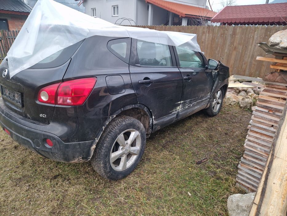 Vând nissan qashqai
