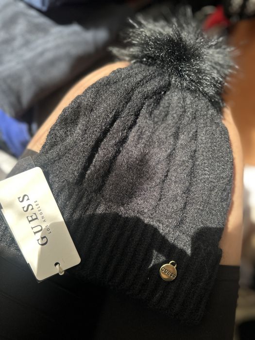Шапка Guess, Karl Lagerfeld