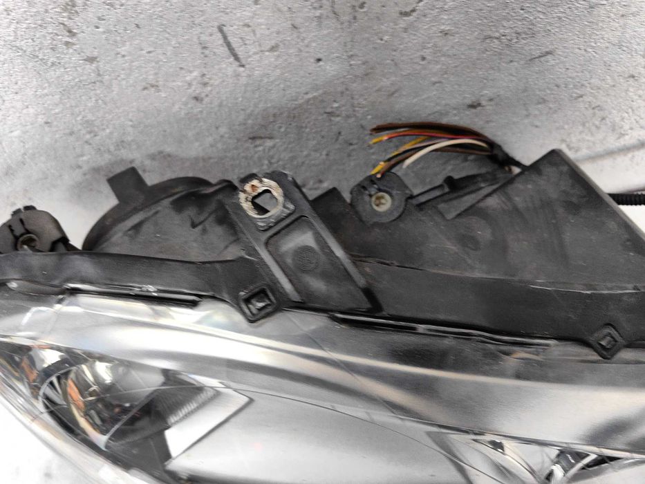 Оригинален фар Ляв Десен  Vw Polo