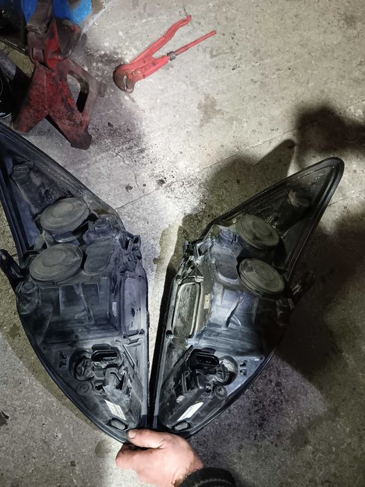 Faruri fată Ford focus MK2