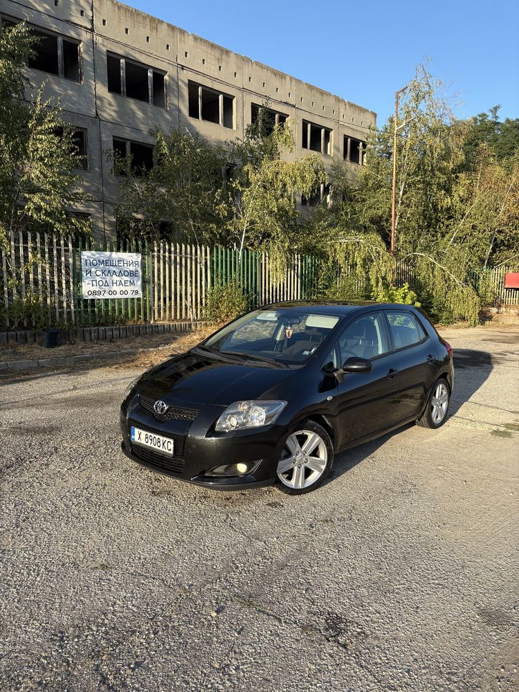 Toyota auris 2.2 177