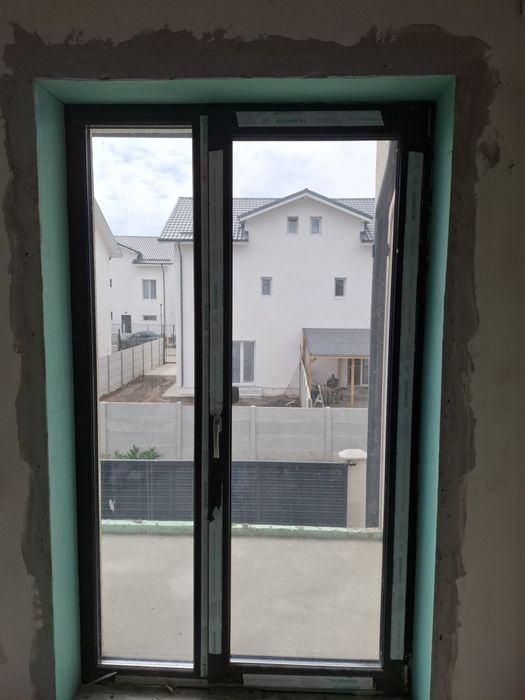 Zugrav glet 10 lei mp. Lavabil 5 lei