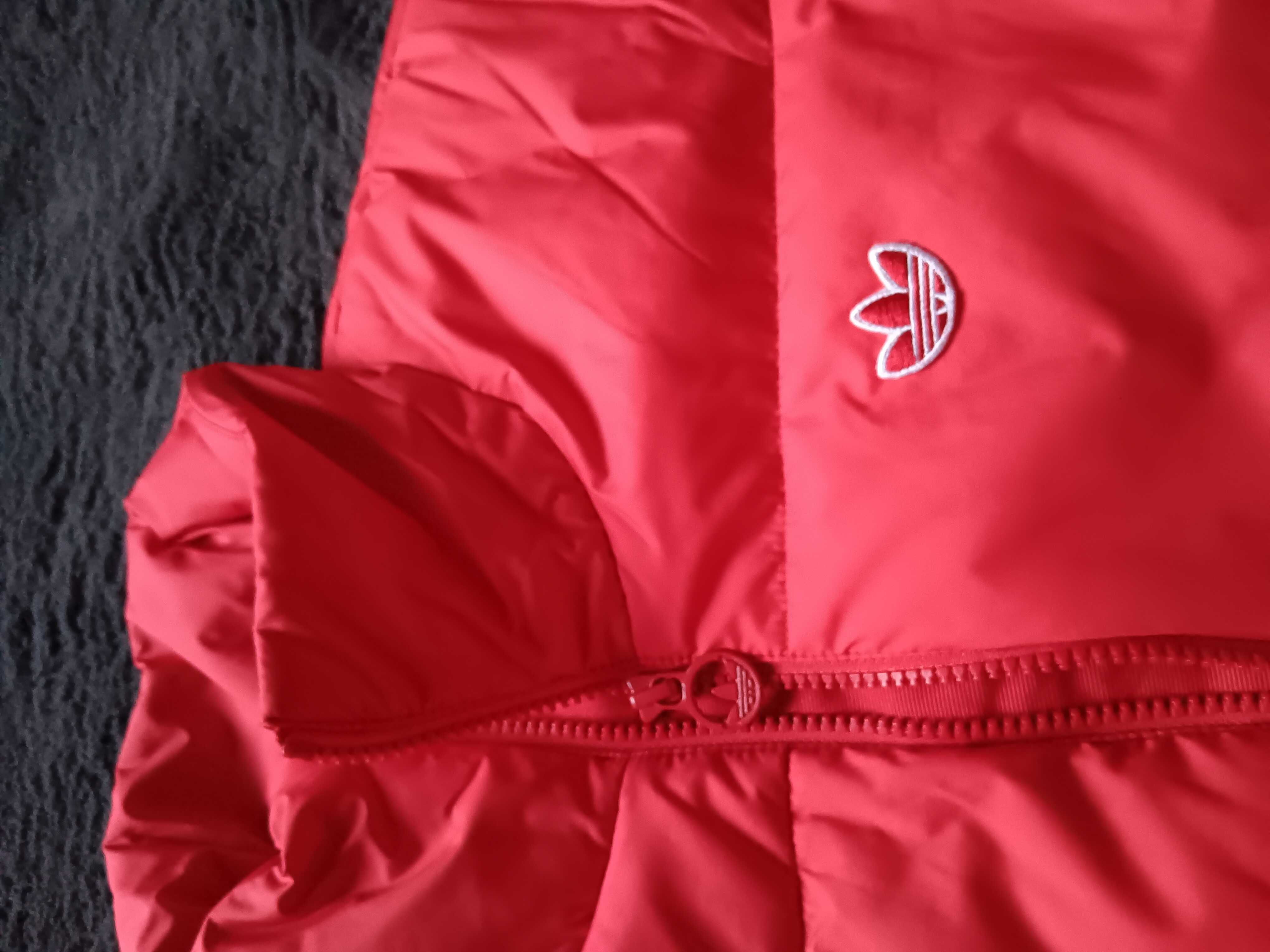 Дамско червено яке Adidas