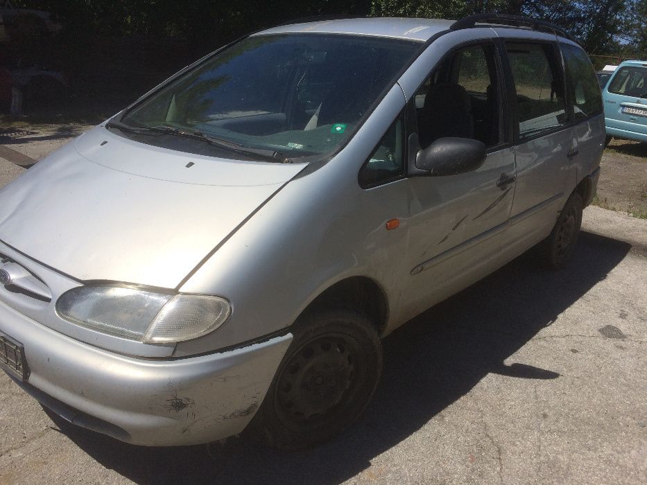 Ford Galaxy 2.0i 116к.с. на части