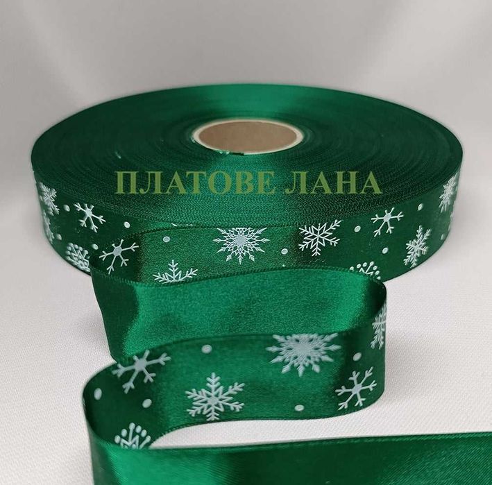 Коледен плат-снежинки