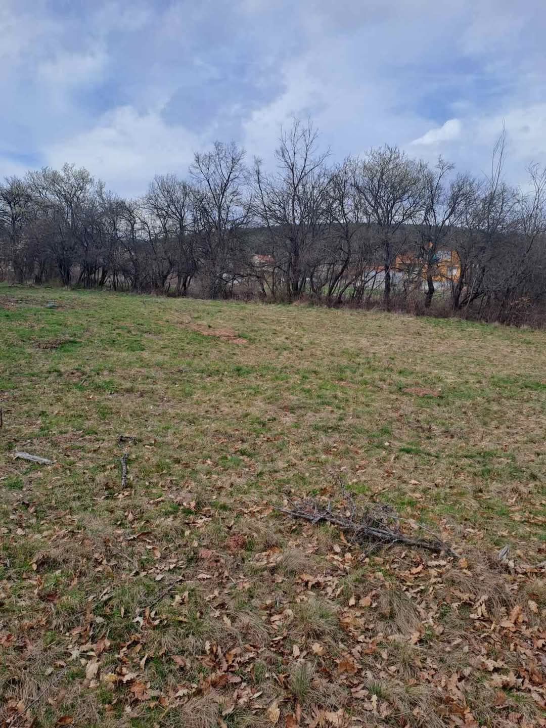 Продавам парцел в Гр. Годеч 1130 кв.м