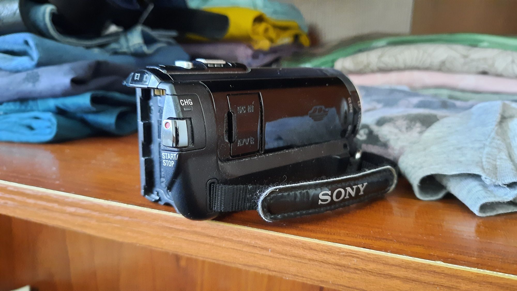 Видеокамера Sony hdr-cx110