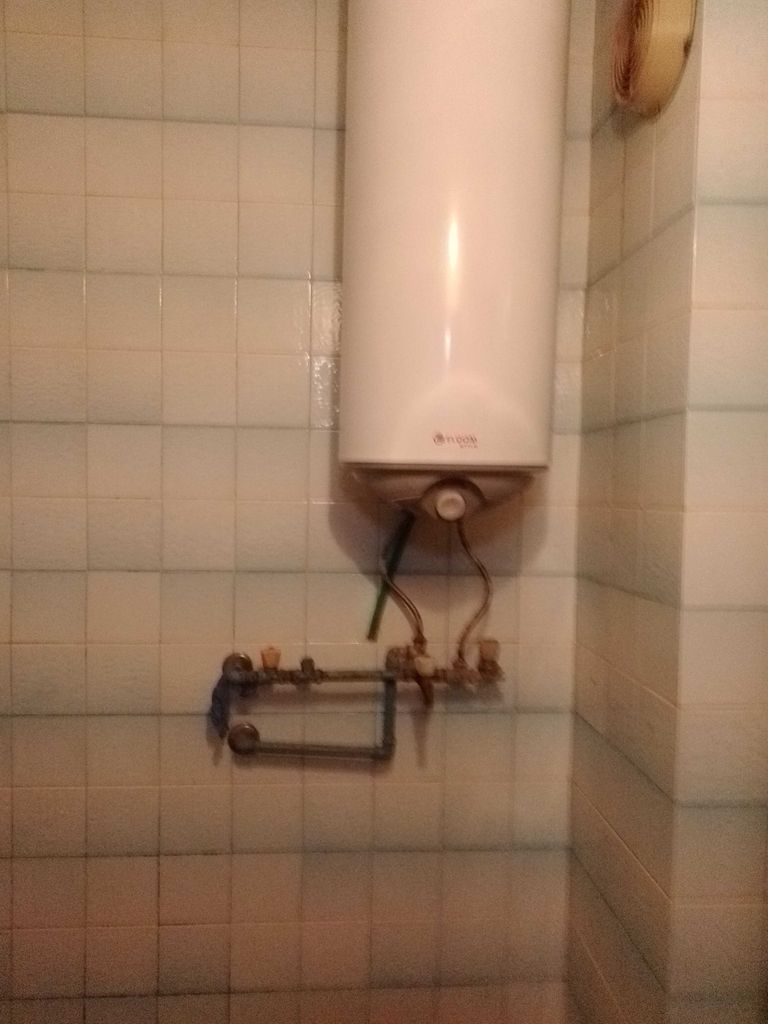 Дава се под наем Двустаен апартамент в Плевен, Дружба 1 - 76 кв.м за 178.5 € - Снимка #14