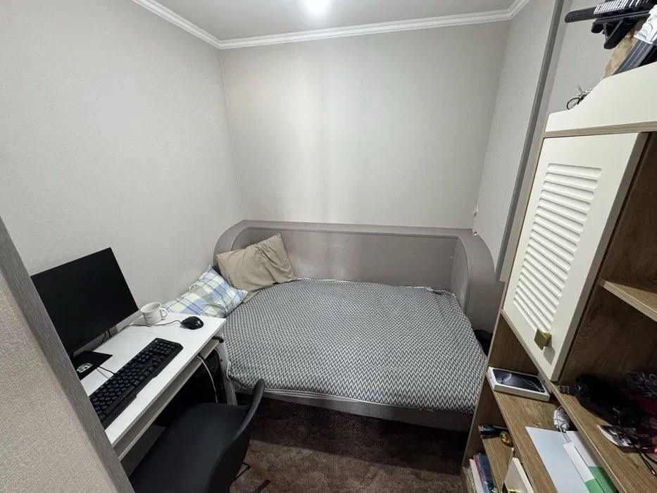 Продаётся 1в2 кв. Ул. Чингиз Айтматова, 42м2. Мирзо-Улугбекский район.