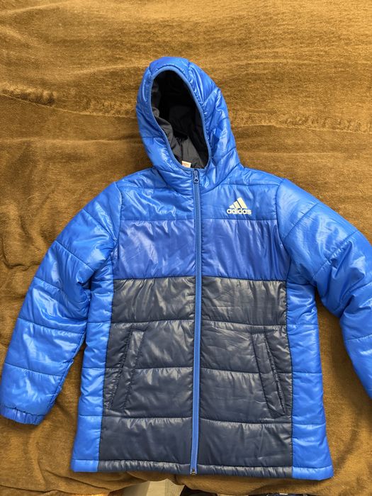 Куртка adidas осень -весна