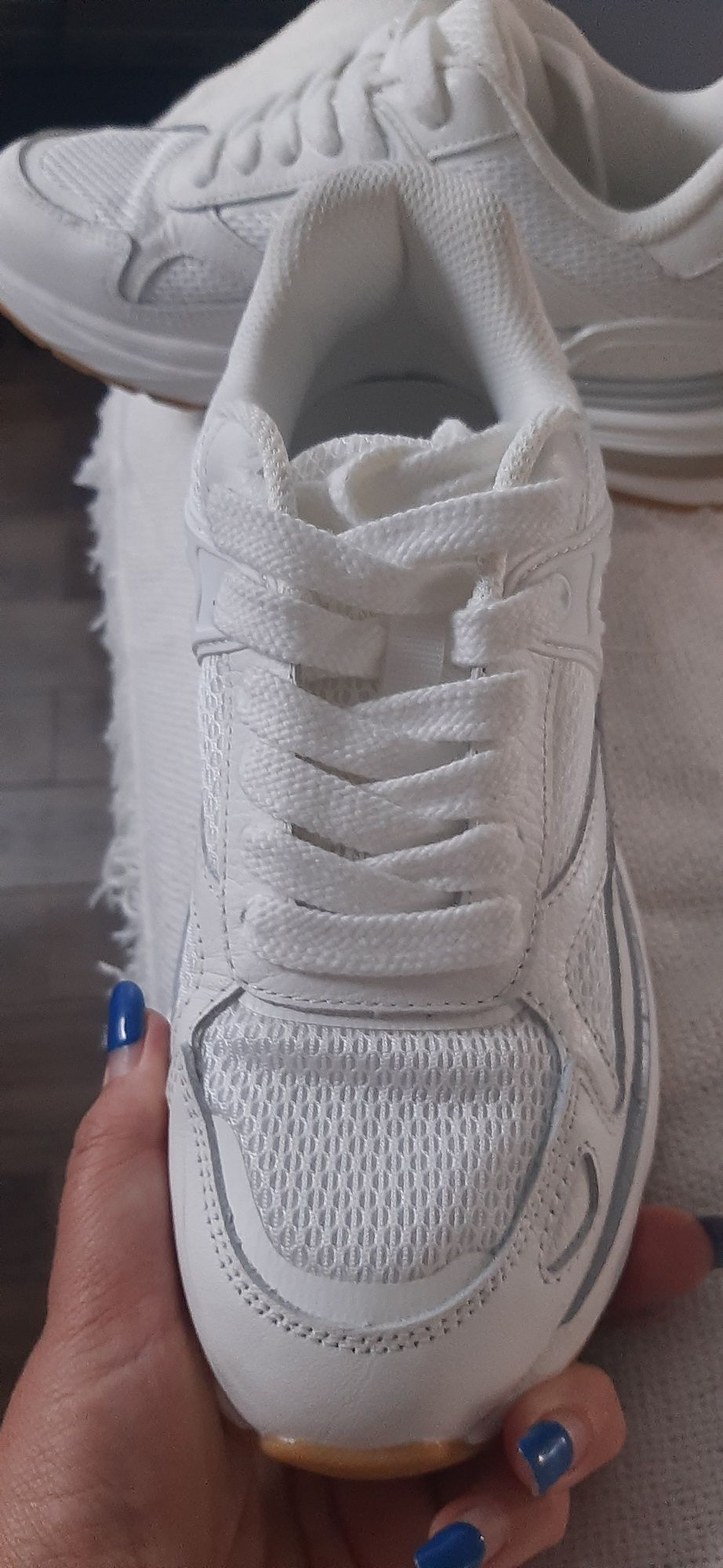 Adidas  ZARA marimea 36