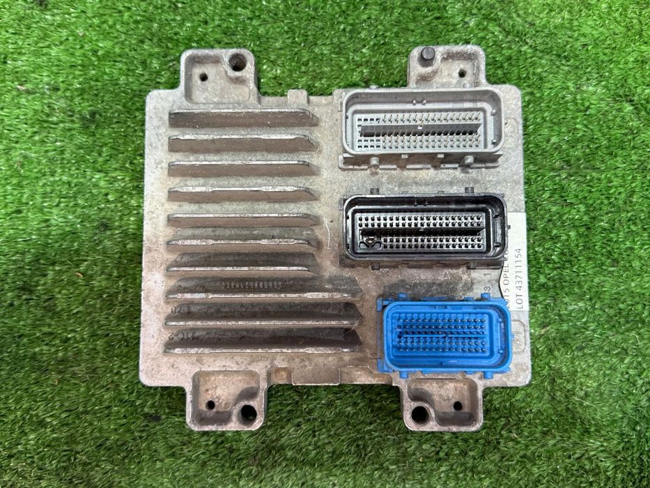 CALCULATOR MOTOR ECU OPEL CORSA E 1.4 BENZINA 2015 COD OEM 12669134 2014-2019