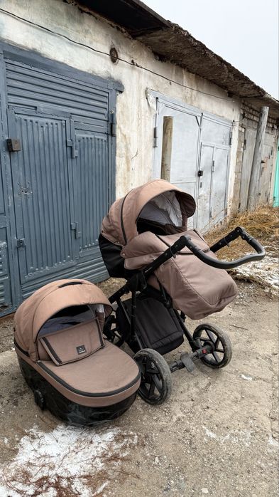 Продам коляску 2/1