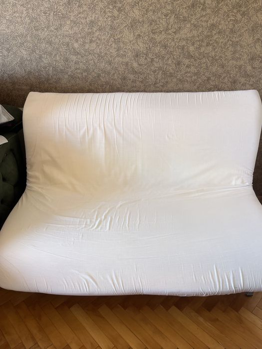 Разтегателен диван