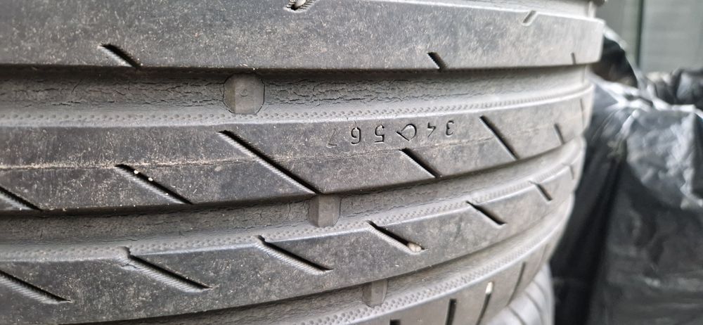 Cauciucuri Nokian 225 45 17 vara