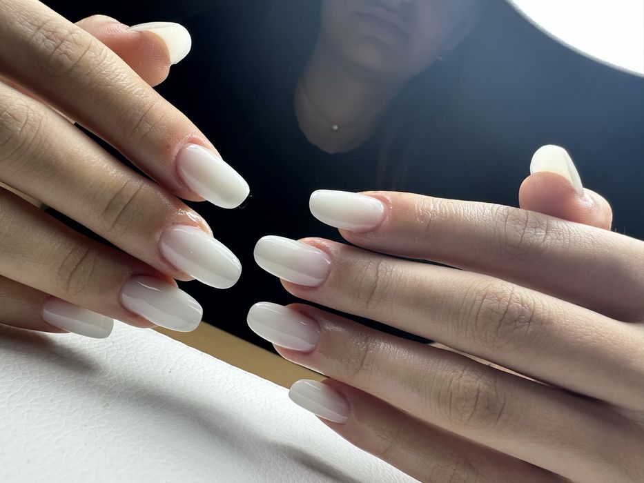 Unghii cu gel Serenity Salon