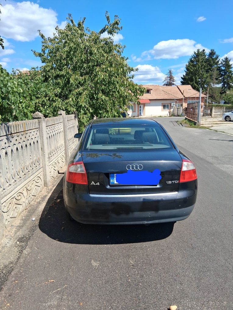 Vand Audi a4 2003