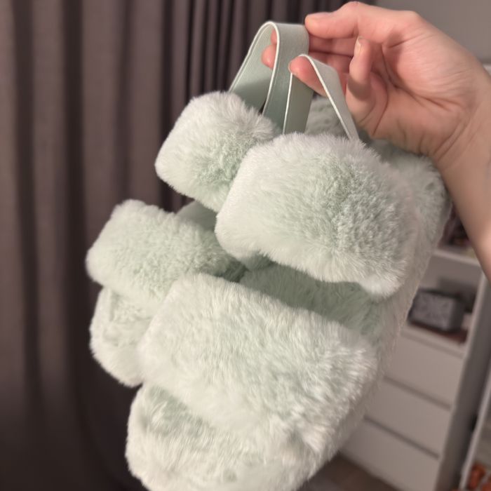 Мятные сандалии / тапочки