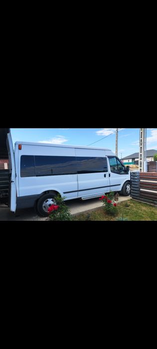 Vând Ford transit
