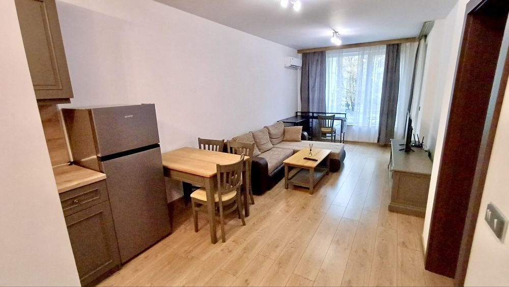 Двустаен апартамент в луксозен комплекс в Студенски Град