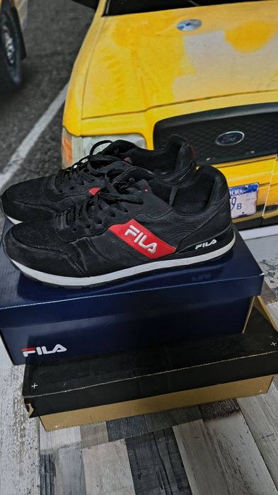 Маратонки фила 44 номер