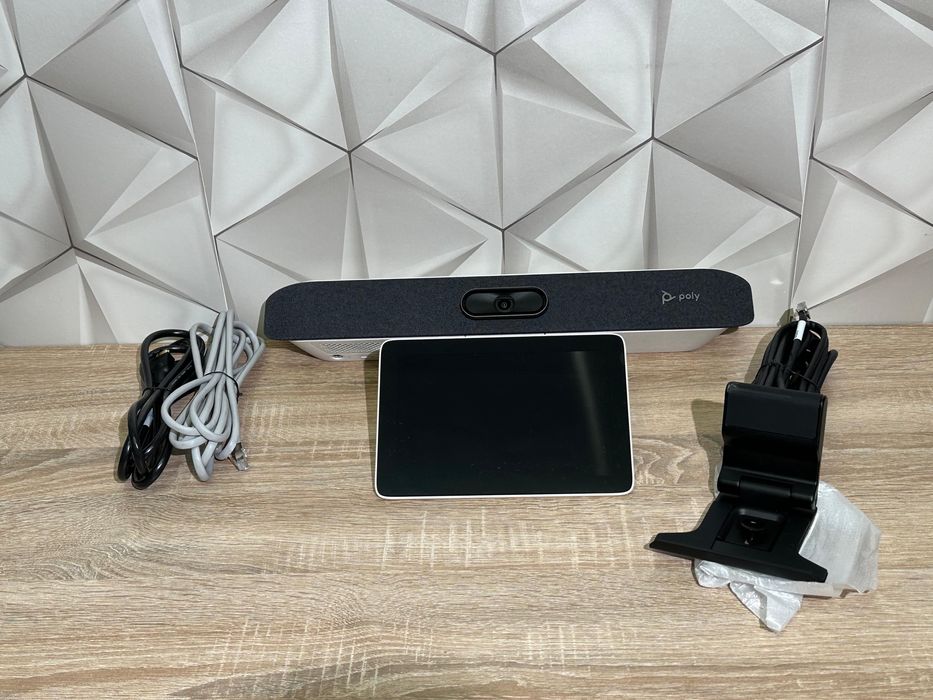 Kit videoconferinta Poly X30 + tableta TC