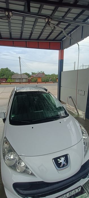 Vând Peugeot 207 SW