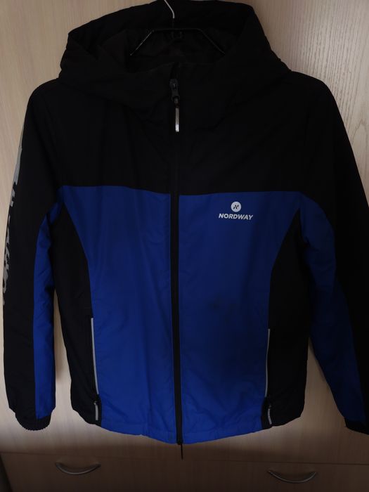 Детская мембранная куртка Nordway 146-152 в отличном состоянии.