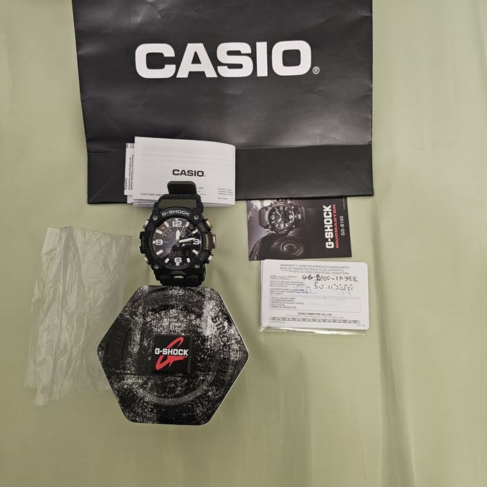 Часовник casio G-shock  GG- В 100
