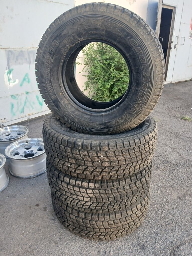 Комплект шин R  16