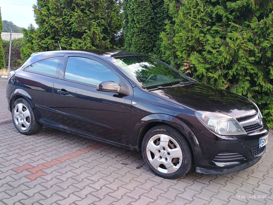 Opel Astra GTC 1.9 cdti