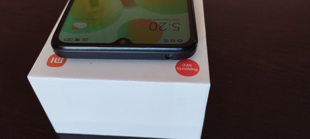 Телефон Redmi 12C