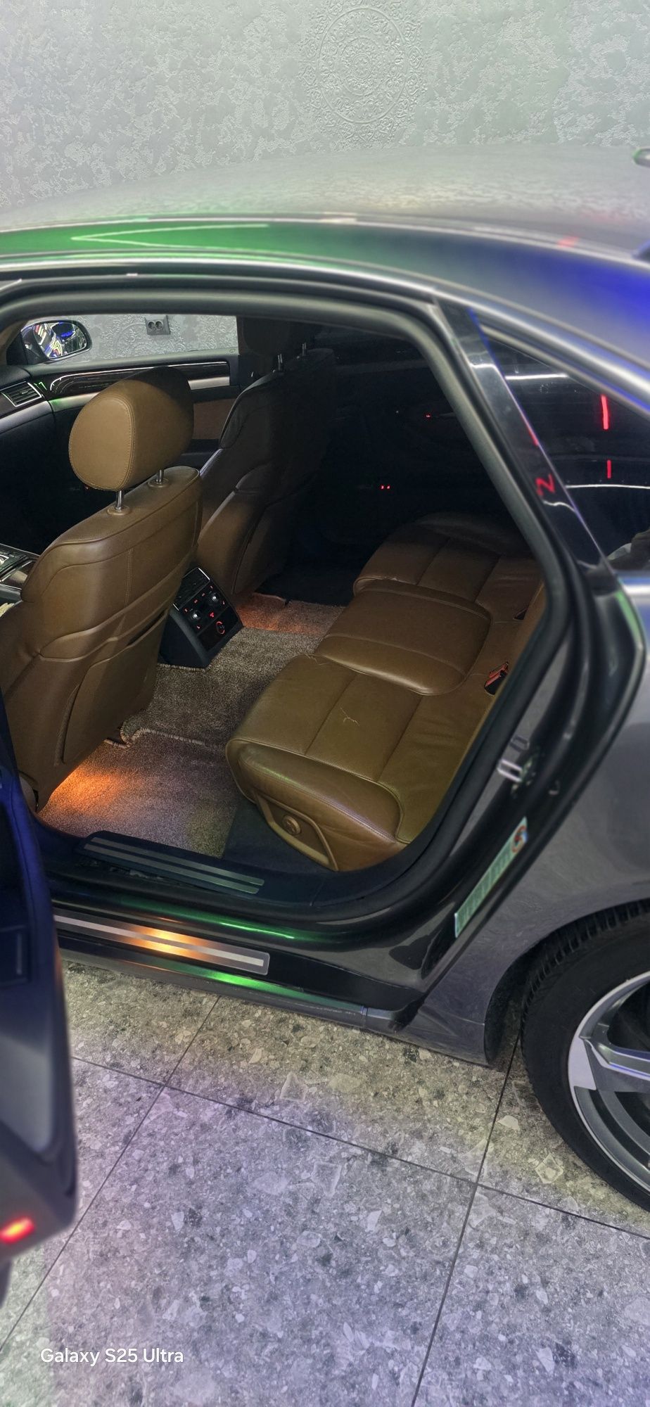 Audi A8 long full
