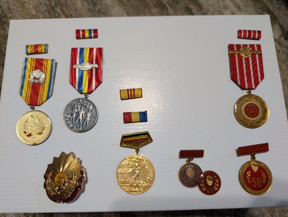 Medalii comemorative